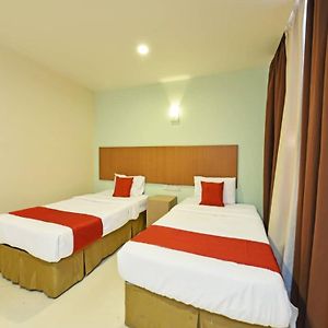 Twin Room Shared Toilet